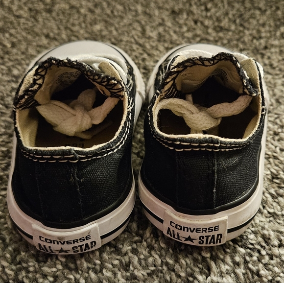 Converse Baby Sneakers - Picture 5 of 7
